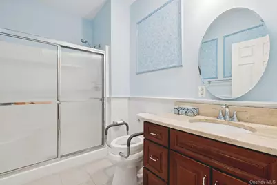 110 Kenneth Court, Amityville, NY 11701 - Photo 21