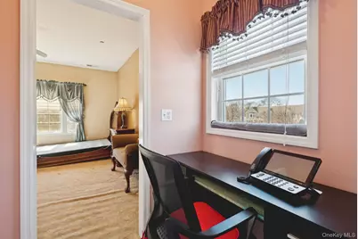 110 Kenneth Court, Amityville, NY 11701 - Photo 19