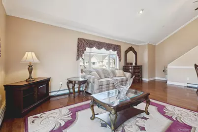 110 Kenneth Court, Amityville, NY 11701 - Photo 11