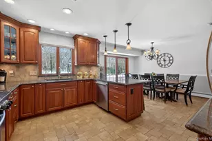 15 Tiber Rd, Oyster Bay, NY 11791 - Photo 11