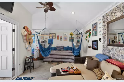 15 Tiber Road, Oyster Bay, NY 11791 - Photo 33