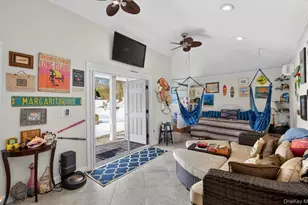 15 Tiber Rd, Oyster Bay, NY 11791 - Photo 35