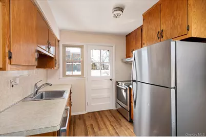 16 Seneca Drive, Massapequa, NY 11758 - Photo 9