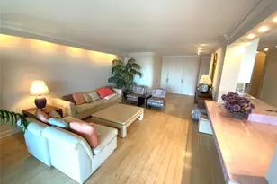 269-10 Grand Central Pkwy, Floral Park, NY 11005 - Photo 7