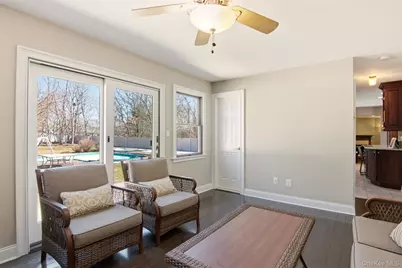 741 10th Street, Islip Terrace, NY 11752 - Photo 17