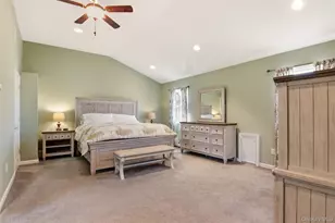 741 10th St, Islip Terrace, NY 11752 - Photo 31