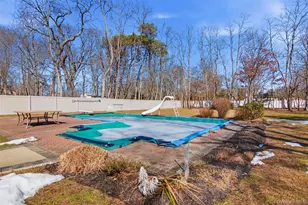 741 10th St, Islip Terrace, NY 11752 - Photo 37