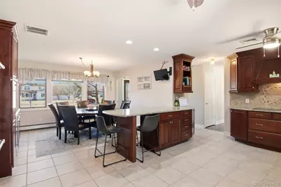 741 10th Street, Islip Terrace, NY 11752 - Photo 11