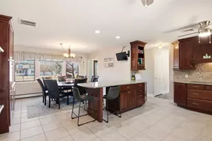 741 10th St, Islip Terrace, NY 11752 - Photo 11