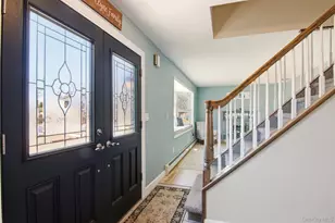 741 10th St, Islip Terrace, NY 11752 - Photo 5