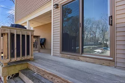 741 10th Street, Islip Terrace, NY 11752 - Photo 35