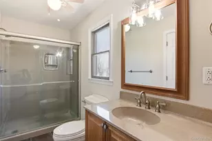 741 10th St, Islip Terrace, NY 11752 - Photo 25