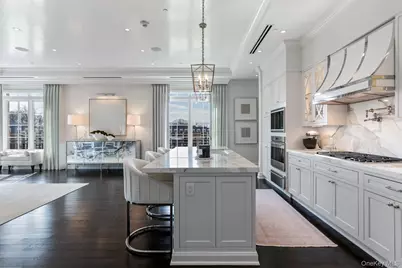 6000 Royal Court #PENTHOUSE, North Hills, NY 11040 - Photo 7