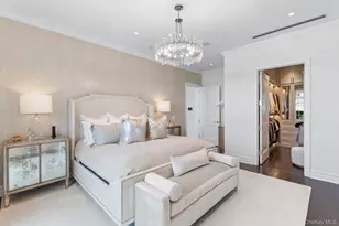 6000 Royal Ct, North Hills, NY 11040 - Photo 19