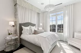 6000 Royal Ct, North Hills, NY 11040 - Photo 25