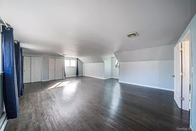 75 Oakcrest Avenue, Farmingville, NY 11738 - Photo 19