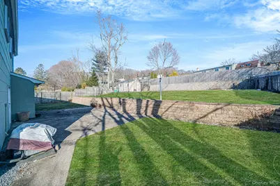 75 Oakcrest Avenue, Farmingville, NY 11738 - Photo 21