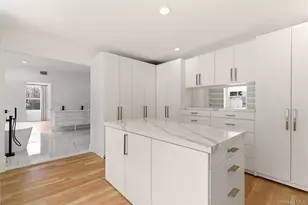77 Cove Rd, Oyster Bay, NY 11771 - Photo 23