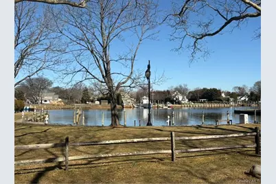 39 West Lane, Bay Shore, NY 11706 - Photo 25