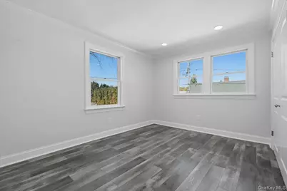 38 Bobolink Lane, Levittown, NY 11756 - Photo 29