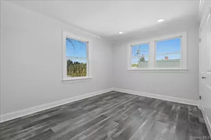 38 Bobolink Ln, Levittown, NY 11756 - Photo 29