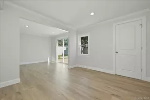 38 Bobolink Ln, Levittown, NY 11756 - Photo 15