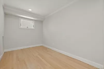 38 Bobolink Lane, Levittown, NY 11756 - Photo 13