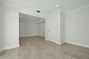 38 Bobolink Ln, Levittown, NY 11756 - Photo 17