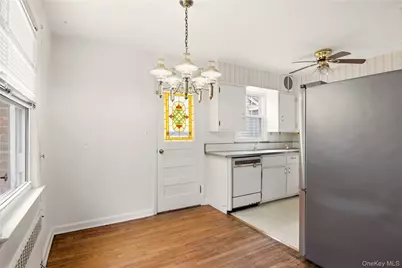 15 Geranium Avenue, Floral Park, NY 11001 - Photo 23