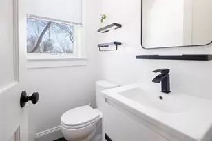 446 6th St, Greenport, NY 11944 - Photo 13