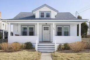 446 6th St, Greenport, NY 11944 - Photo 3
