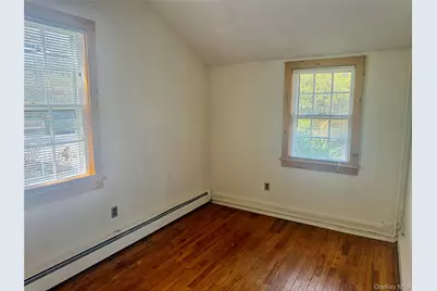 953 Ripley Lane, Oyster Bay, NY 11771 - Photo 19