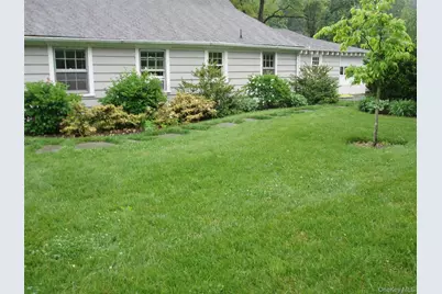 953 Ripley Lane, Oyster Bay, NY 11771 - Photo 3