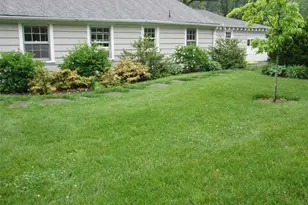 953 Ripley Ln, Oyster Bay, NY 11771 - Photo 3