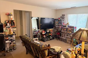 980 Skyline Dr, Coram, NY 11727 - Photo 7