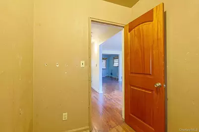 877 E 223rd Street, Bronx, NY 10466 - Photo 33