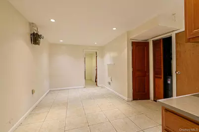 877 E 223rd Street, Bronx, NY 10466 - Photo 19