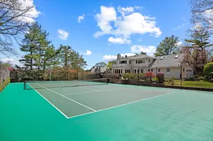 15 Cricket Ln, Great Neck, NY 11024 - Photo 41