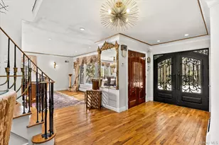 15 Cricket Ln, Great Neck, NY 11024 - Photo 3