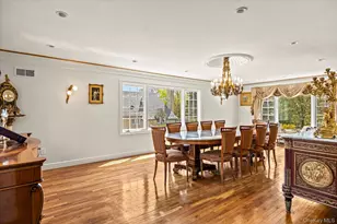 15 Cricket Ln, Great Neck, NY 11024 - Photo 7