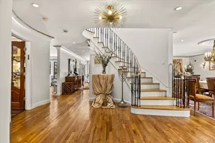 15 Cricket Ln, Great Neck, NY 11024 - Photo 3