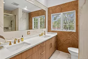 15 Cricket Ln, Great Neck, NY 11024 - Photo 25