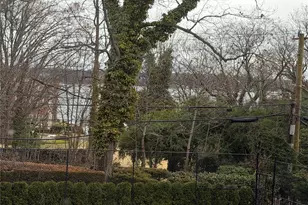 15 Cricket Ln, Great Neck, NY 11024 - Photo 43