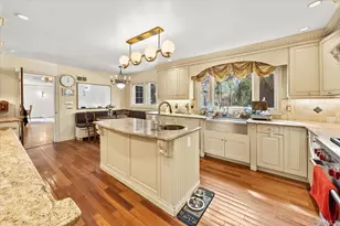 15 Cricket Ln, Great Neck, NY 11024 - Photo 15