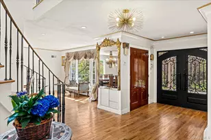 15 Cricket Ln, Great Neck, NY 11024 - Photo 3