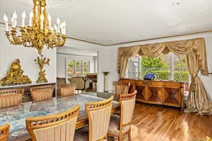 15 Cricket Ln, Great Neck, NY 11024 - Photo 9