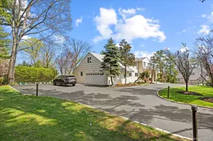 15 Cricket Ln, Great Neck, NY 11024 - Photo 39