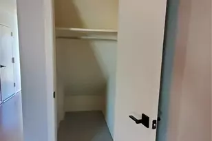 1404 Sara Cir, Port Jefferson Station, NY 11776 - Photo 17