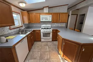 217 Brittany Terrace, Rock Tavern, NY 12575 - Photo 13