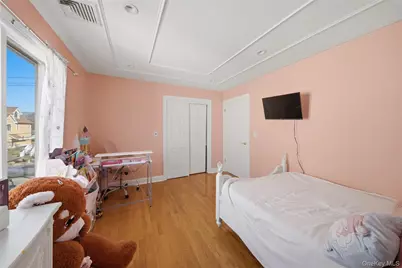 141-16 11th Avenue, Whitestone, NY 11357 - Photo 15